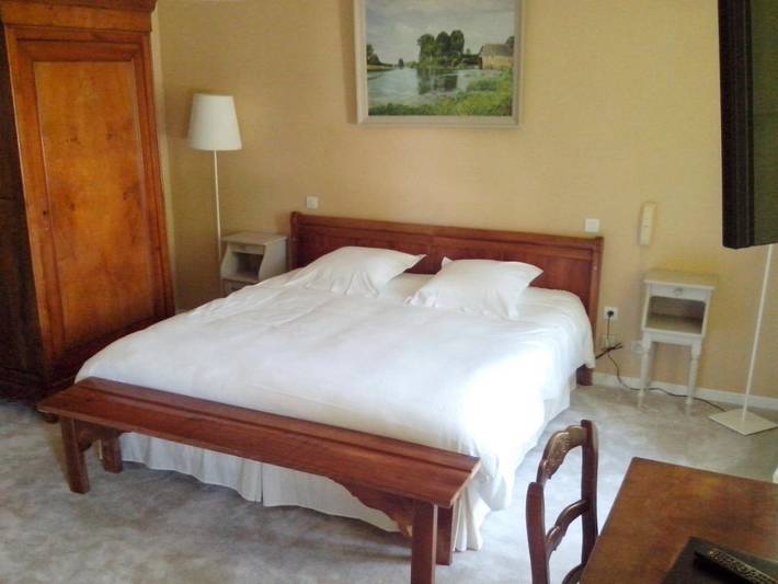 Hôtel pour 3 personnes, avec jardin et piscine, animaux acceptés à Granzay-Gript - 4