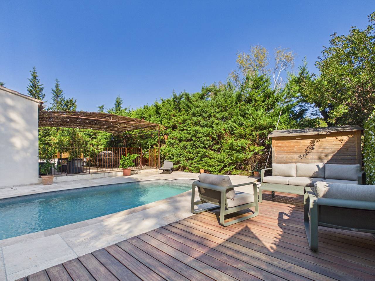 Villa provenzal, piscina y AC (capacidad max. desconocida) in Paradou, Region de Arles