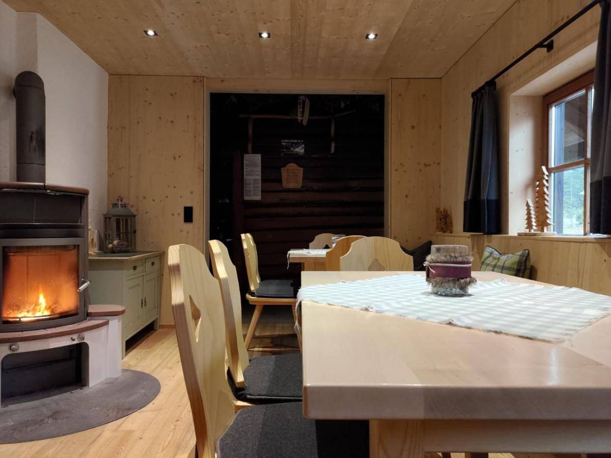 Double Room with Shared Bathroom in Reutte, Bayerische Alpen