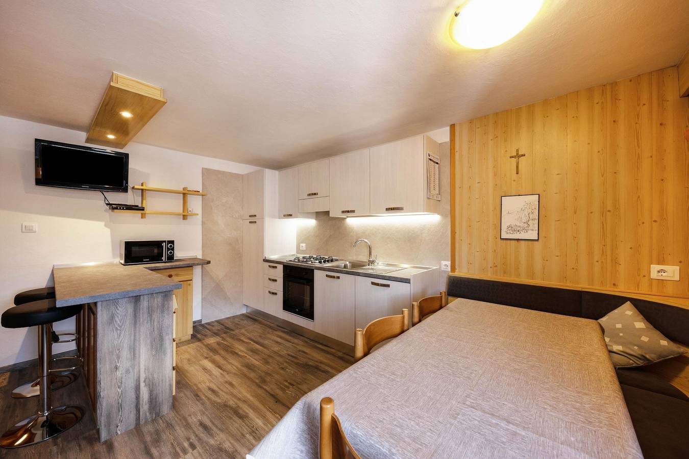 Apartamento entero, Apartamento vacacional Primavera 3 con vistas a la montaña, Wi-Fi y jardín in Moena, Dolomiti Superski
