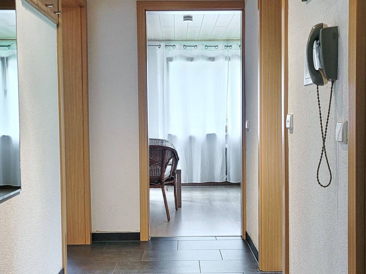 Entire apartment, Hoferpeterhof: 3-Bedroom Apartment with Mountain View, Shared Terrace & Wi-Fi in Bad Peterstal-Griesbach, Central Black Forest