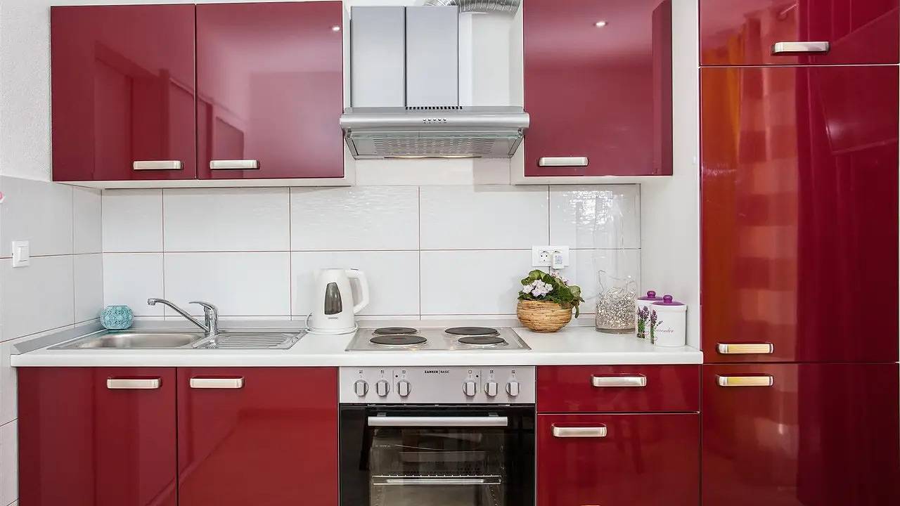 Ganze Ferienwohnung, Ferienwohnung für 4 Personen (55 m²) in Baska Voda in Baska Voda, Makarska Riviera