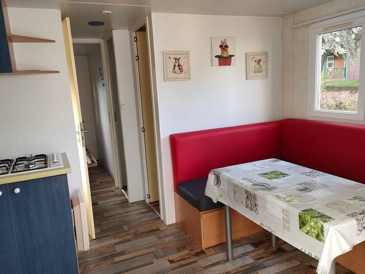 Mobil home pour 4 personnes, avec piscine, animaux acceptés à Bieuzy - 3