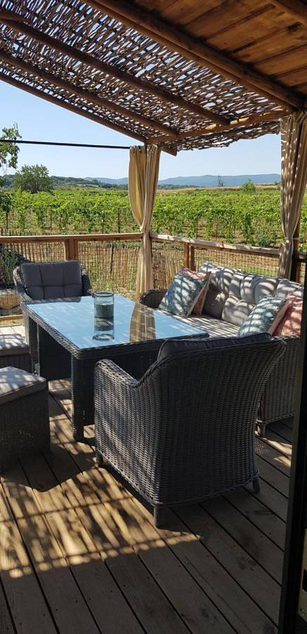 Gîte pour 4 personnes, avec terrasse ainsi que vue et jardin à Saint-Geniès-de-Fontedit - 2