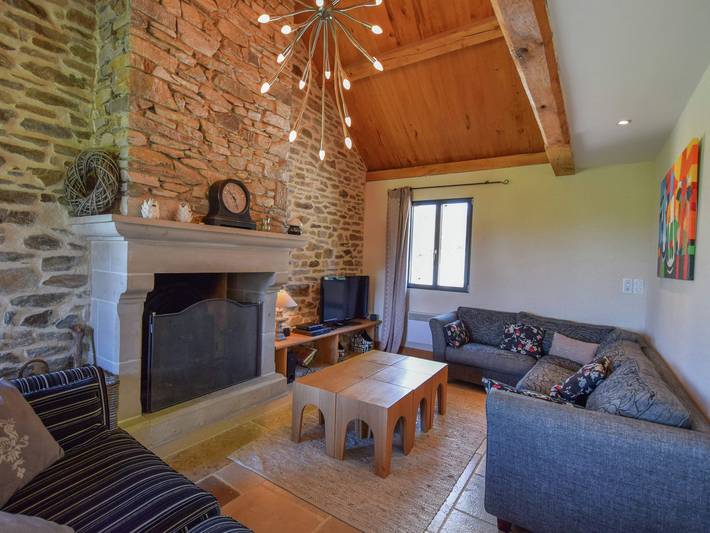 Villa pour 10 personnes, avec jardin ainsi que terrasse et piscine, animaux acceptés en Dordogne - 3