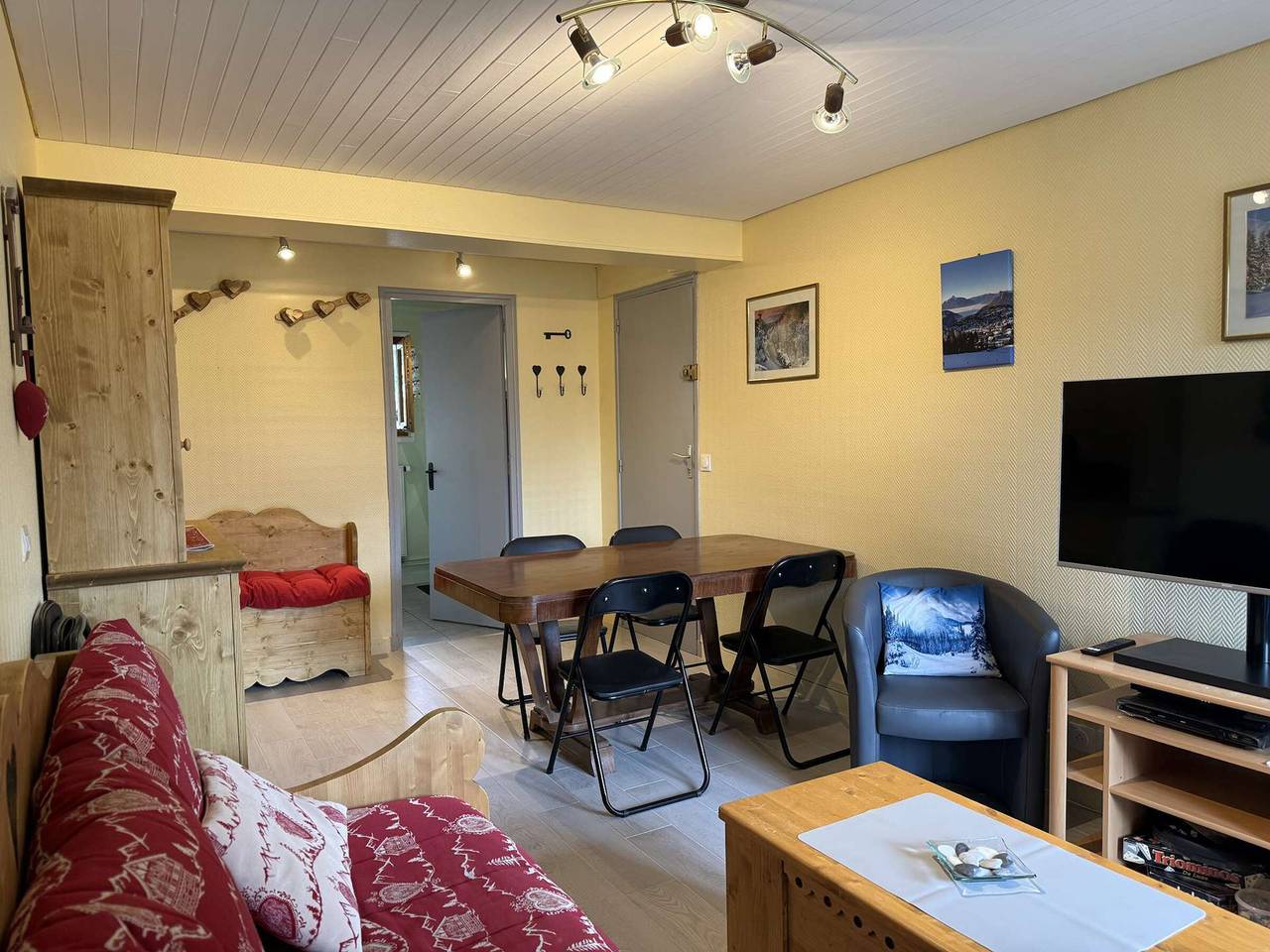 Apartamento entero, Apartamento en Les Carroz d'Arâches, 4 pers, 39 m² in Les Carroz, Arâches-la-Frasse