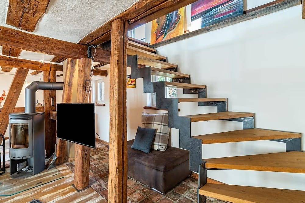 Ganze Wohnung, Ferienwohnung in der Hofreite - 90 qm - auf zwei Ebenen in Groß-Umstadt, Main-Odenwald