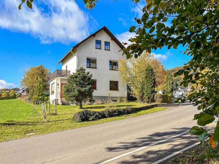 Ferienhaus für 12 Personen, mit Terrasse und Garten in Medebach