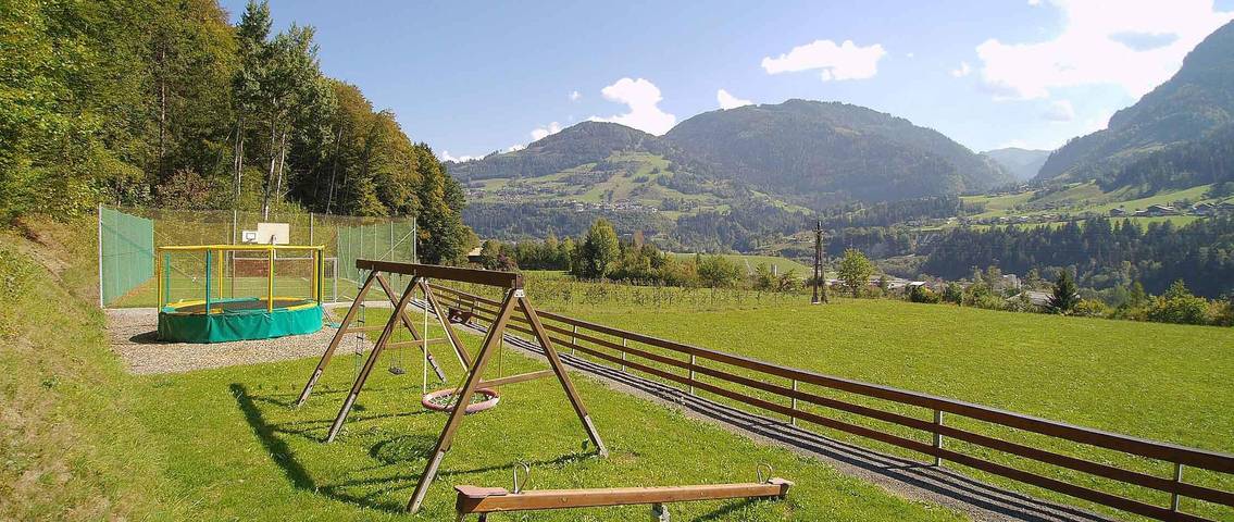 Camping für 10 Personen, mit Terrasse und Garten, kinderfreundlich in Österreich - 3
