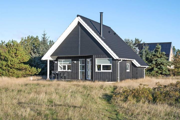Ferienhaus für 4 Personen, mit Terrasse in Tirpitz Museum (Oksby)