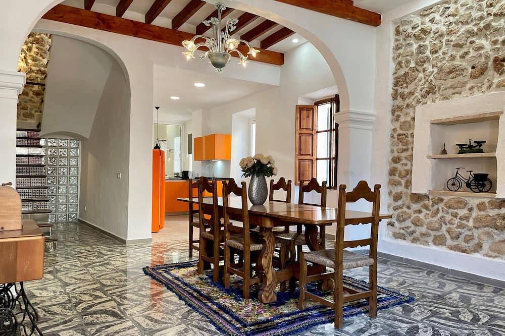 Can Feliu House, in the heart of the cosy village of Búger in Búger, Majorca Center