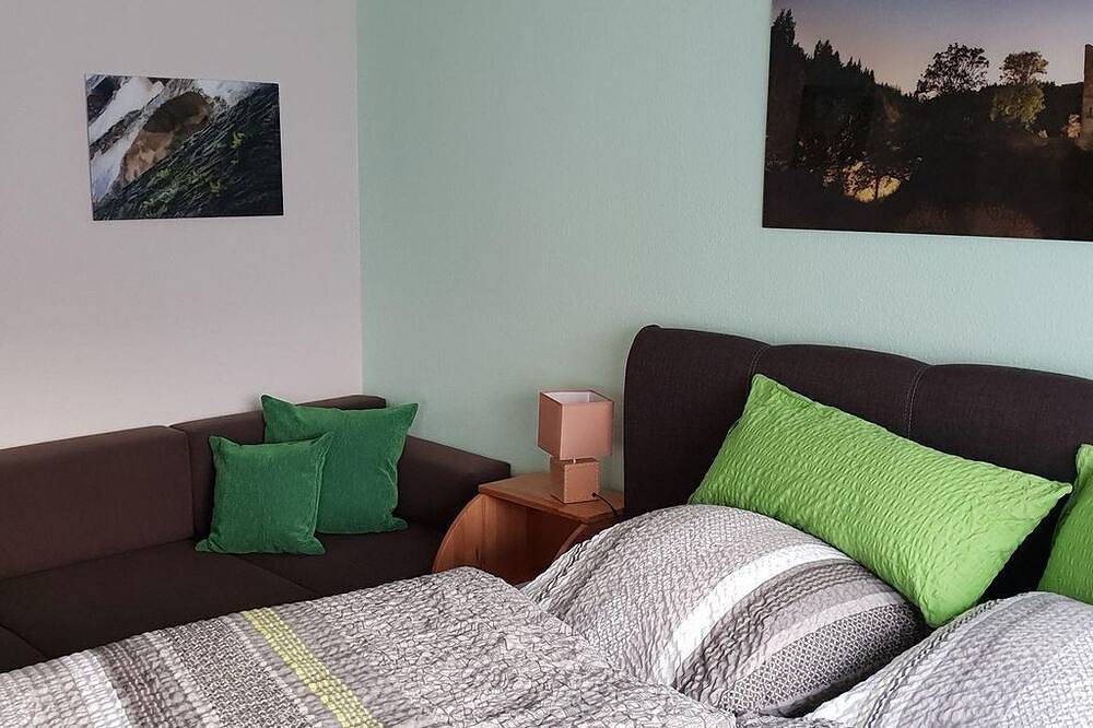 Ganze Wohnung, Ferienwohnung Neumann - Appartement/Fewo, Dusche, Wc, 1 Schlafraum in Buch, Hunsrück