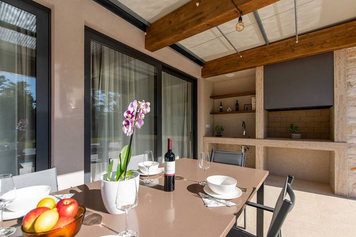 Ferienhaus für 4 Personen, mit Terrasse und Garten sowie Pool in Sveti Petar u Šumi - 4