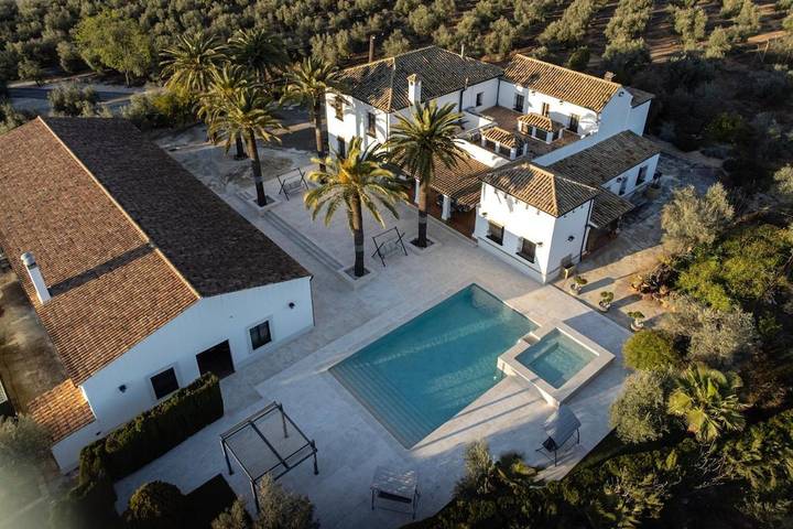 Casa rural para 14 personas, con jacuzzi además de piscina y jardín, Se admiten mascotas en Campiña Sur Cordobesa - 2