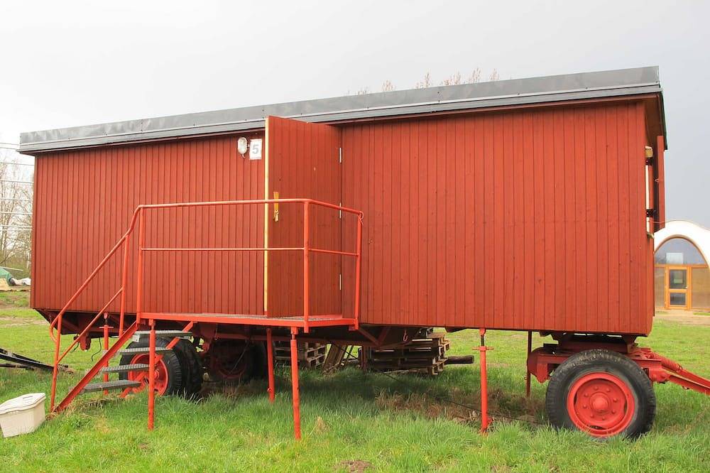 Wohnwagen 5 Zimmer links - Wohnwagen im Wangeliner Garten mit Sommerküchen - in Ganzlin, Ludwigslust-Parchim