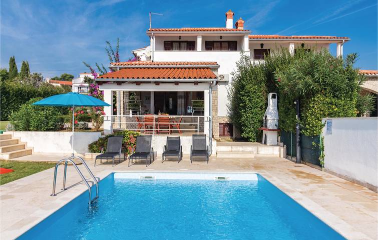 Ferienhaus für 8 Personen, mit Terrasse in Premantura - 4