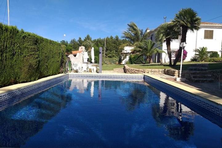 Casa vacanza per 4 persone, con giardino e piscina - 1