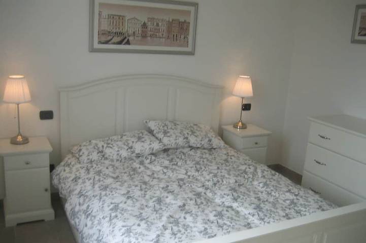 Ganze Wohnung, Schöne neue Wohnung mit Pool Atemberaubende Panorama-Seeblick in Santa Maria (Como), Comune di San Siro