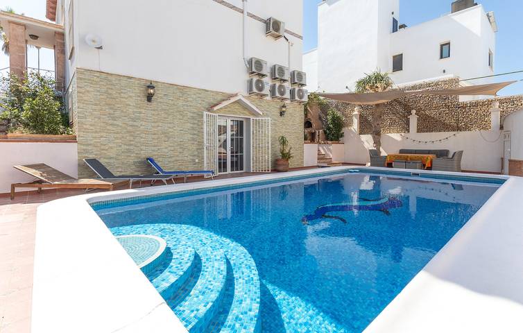 Ferienhaus für 14 Personen, mit Pool - 1