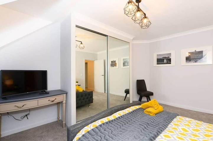 Appartement entier, ⭐⭐⭐⭐⭐ Super emplacement! Parking, Netflix et WiFi in Poole, Angleterre du Sud-Ouest