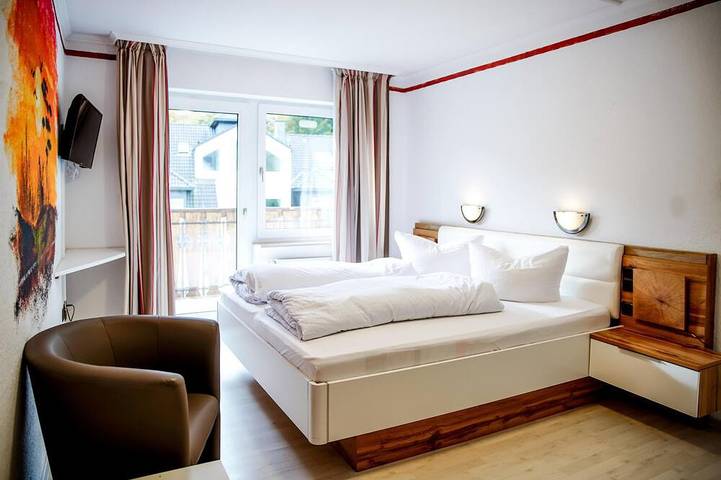 Ferienwohnung für 2 Personen, mit Balkon und Sauna in Züschen