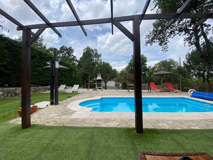 Chalet para 6 personas, con Terraza y Jardín además de Piscina y Vistas en Valle del Ambroz - 2