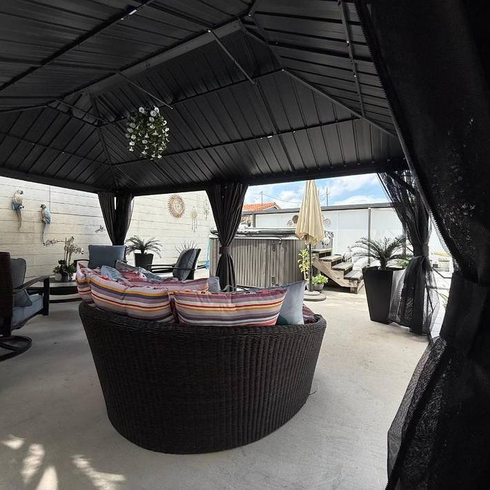 Alojamiento y desayuno para 2 personas, con vistas y jardín, Se admiten mascotas en Miami