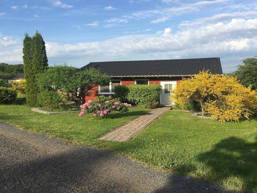 Ferienhaus in Daun mit Schwimmbecken in Daun, Vulkaneifel