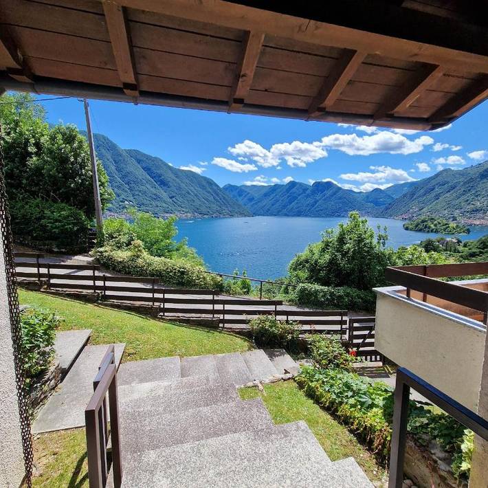 Villa per 6 persone, con Balcone e Terrazza nonché Giardino e Panorama a Lenno (Italia)