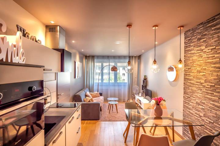 Appartement de vacances pour 4 personnes, avec Balcon ainsi que Terrasse et Jardin à Annecy-le-Vieux