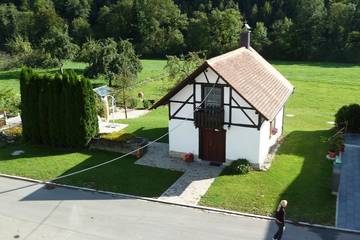 Gîte pour 3 personnes, avec terrasse et jardin à Neukirch