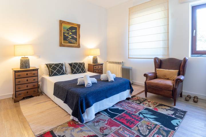 Location de vacances pour 16 personnes, avec terrasse et jardin dans Colares - 2