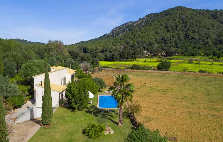 Charmante Wohnung in Crestatx mit Pool und AC in Crestatx, Sa Pobla