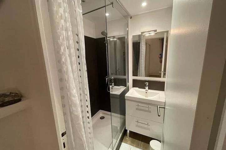 Gîte pour 4 personnes, avec piscine et balcon dans Office De Tourisme De La Croix Valmer - 3
