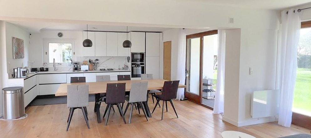 Villa with panoramic views of the French Riviera in La Gaude, Mediterranean Coast (France)