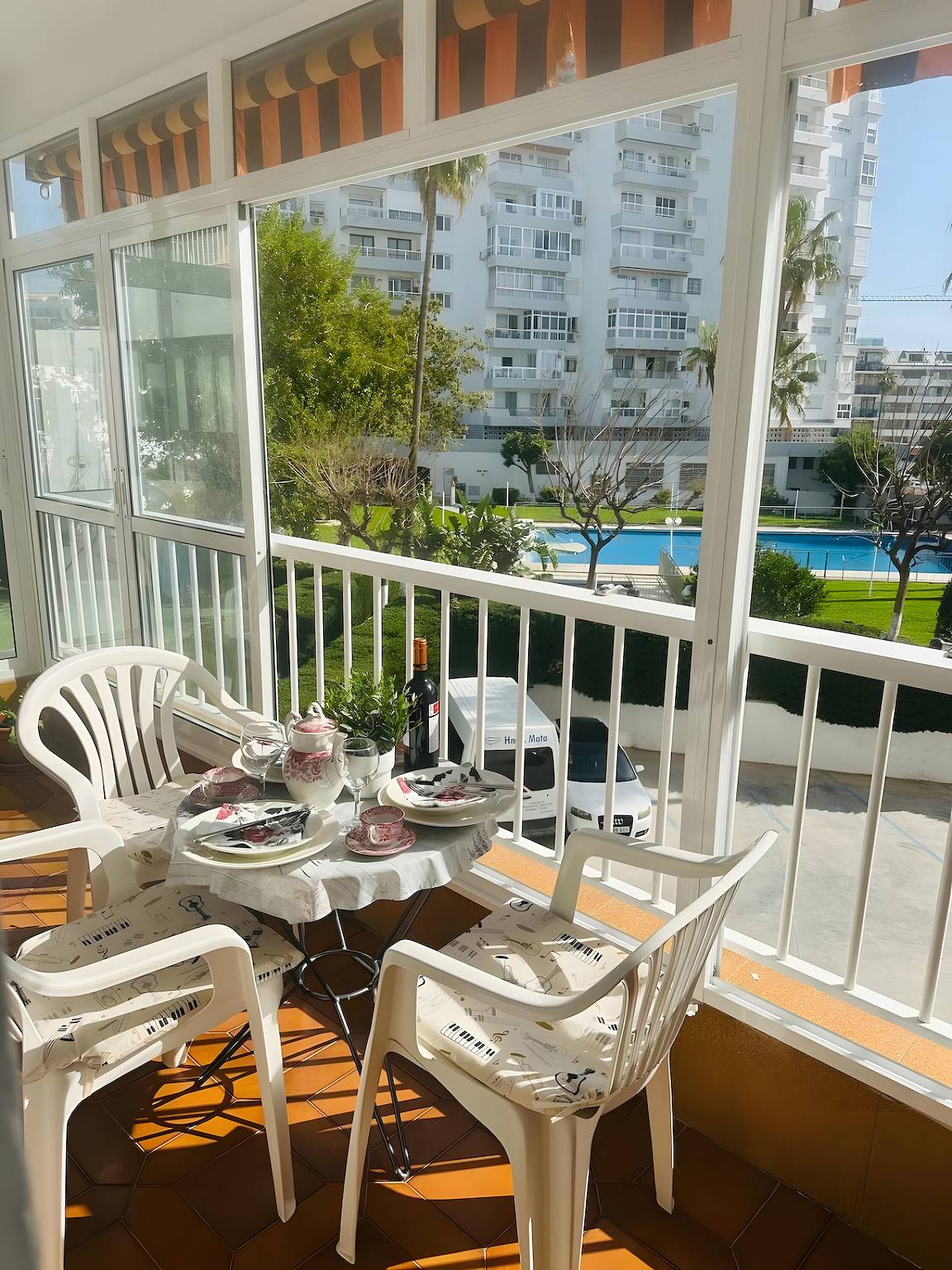 Entire apartment, Holiday apartment for 4 people with balcony in Benalmádena Costa, Benalmádena