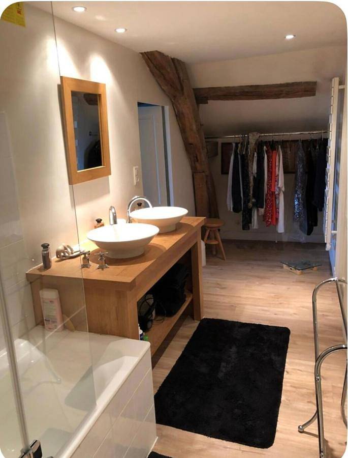 Location de vacances pour 23 personnes, avec piscine ainsi que terrasse et jardin à Saint-Mars-d'Outillé - 4