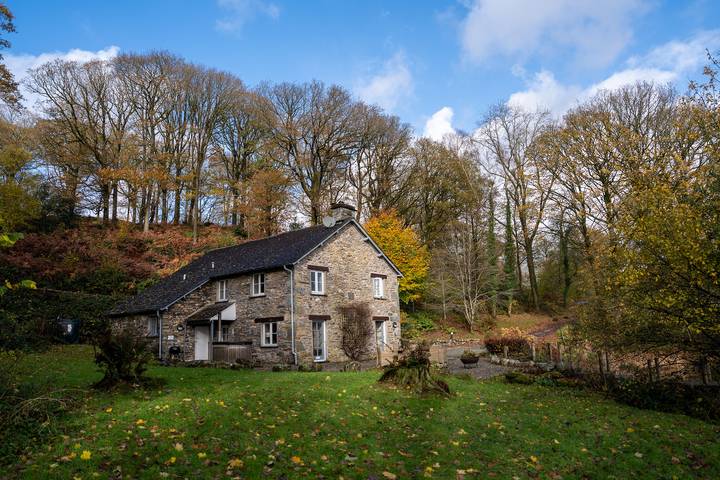Cottage for 10 people, with garden and pool in the Lake District