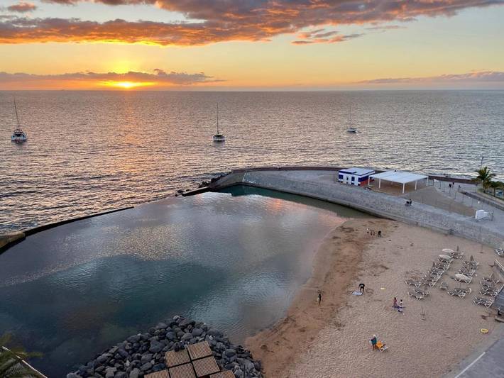 Apartamento de vacaciones para 4 personas, con piscina además de vistas y jardín - 1