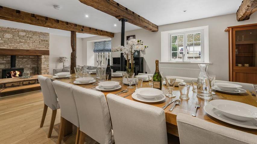Location de vacances pour 14 personnes, avec vue et jardin à Bibury - 3