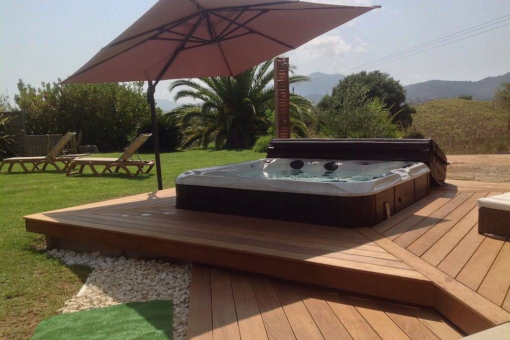 Villa pour 14 Personnes dans Afa, Région d'Ajaccio