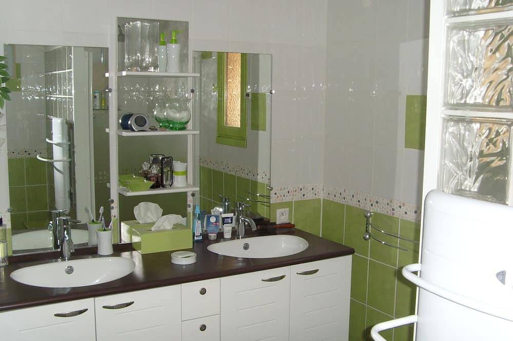 Casa tranquila con piscina privada climatizada in Bout-du-Pont-de-Larn, Región de Castres