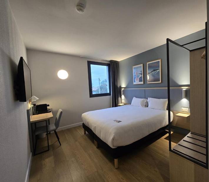 Hôtel pour 2 personnes, avec terrasse, animaux acceptés à Sainte-Eulalie - 3
