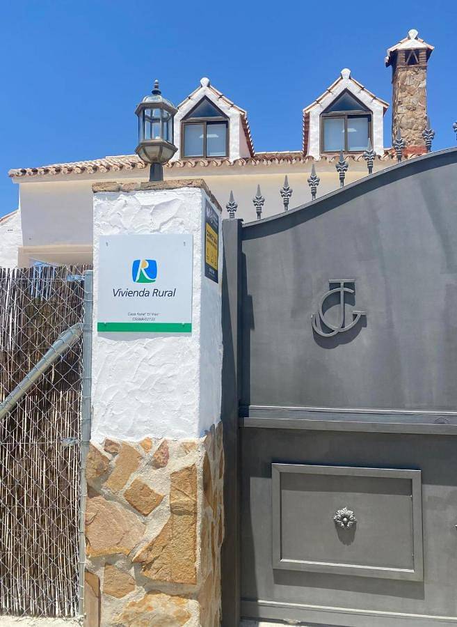 Casa rural para 6 personas, con Terraza y Jardín además de Piscina y Vistas en Monda - 2