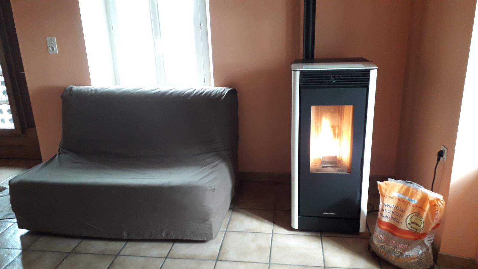 Einladendes Haus in Landos, 55 m², Kamin in Landos, Haute-Loire
