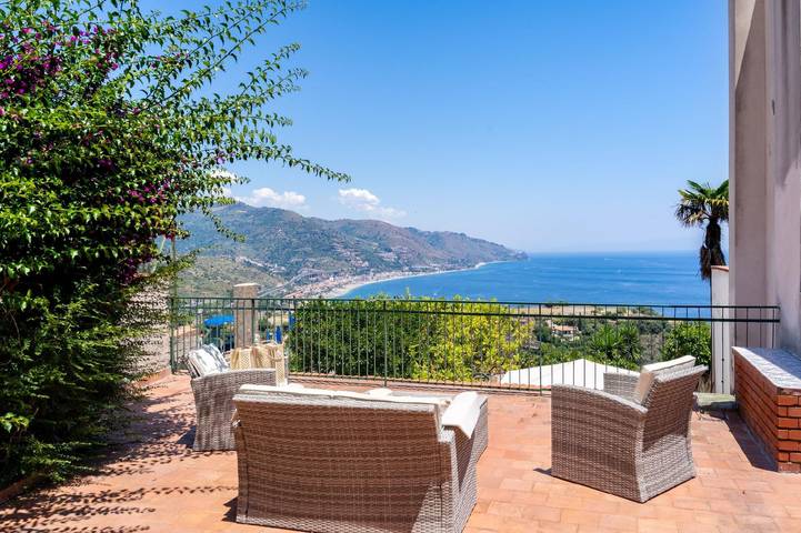 Casa vacanza per 6 persone, con giardino in Taormina
