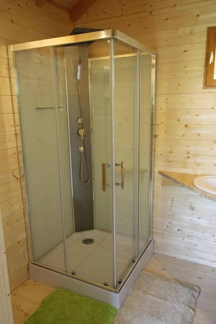 Location de vacances pour 4 personnes, avec jardin ainsi que terrasse et vue à Saint-Antoine-de-Breuilh - 3