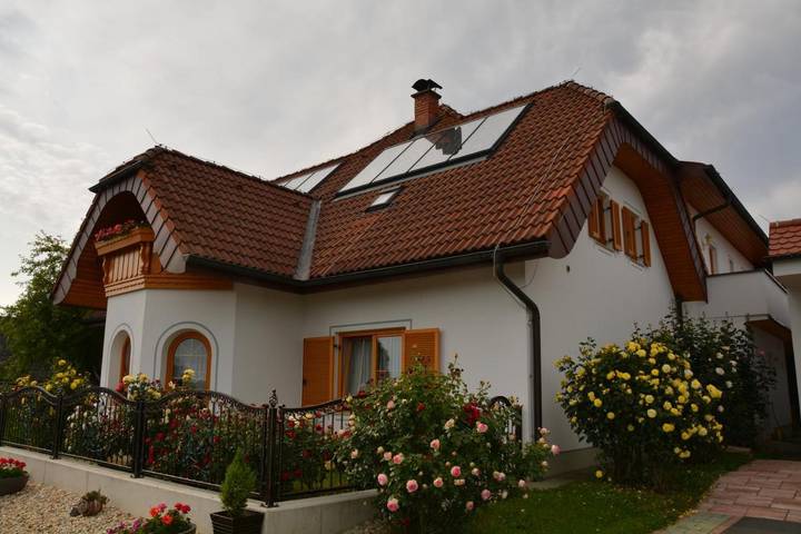 Hotel für 2 Personen, mit Balkon und Terrasse sowie Garten in Jennersdorf
