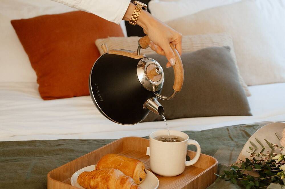 Entire apartment, Suite Cara - Atypical accommodation - Sauna & Spa in Brive-la-Gaillarde, Brive-la-Gaillarde region