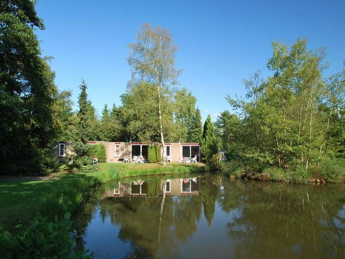 Ferienhaus für 6 Personen, mit Terrasse und Garten in Vledder